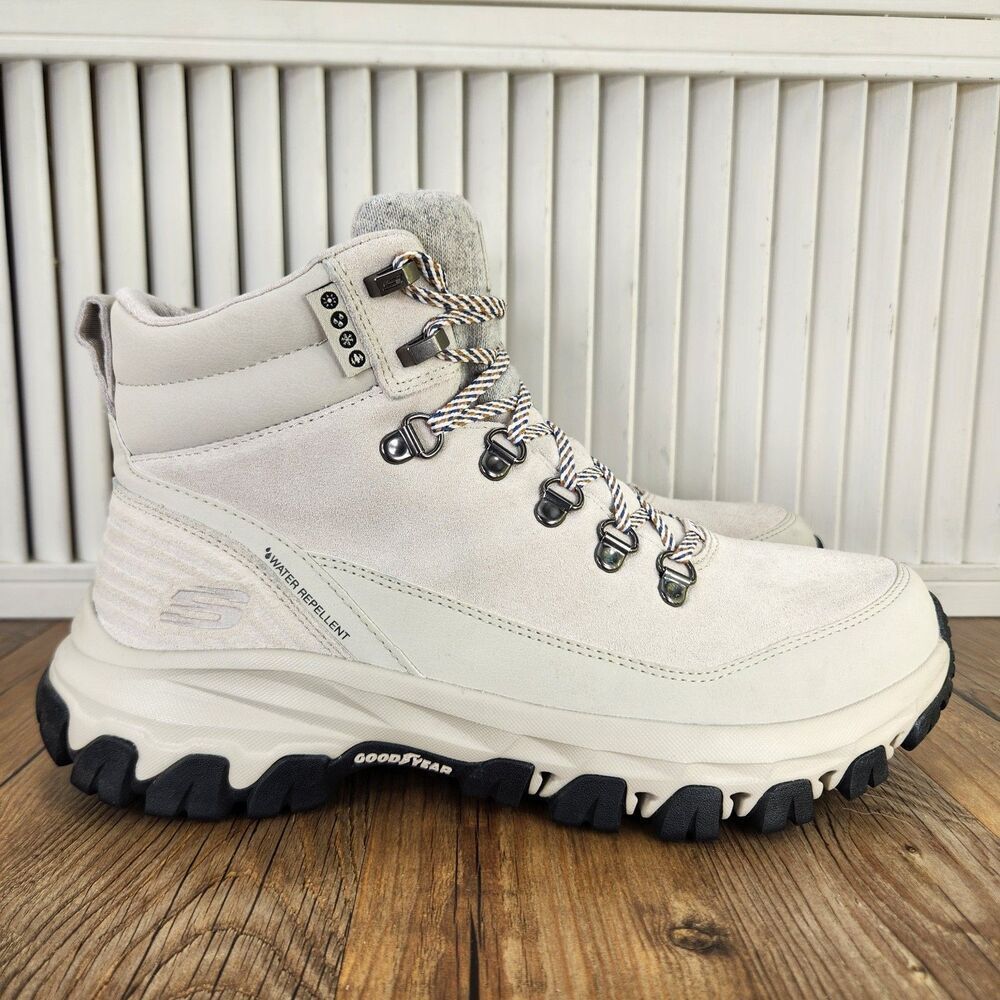 Skechers Relaxed Fit Edgemont Womens 10 Beige Suede Water Resistant Hiking Boots